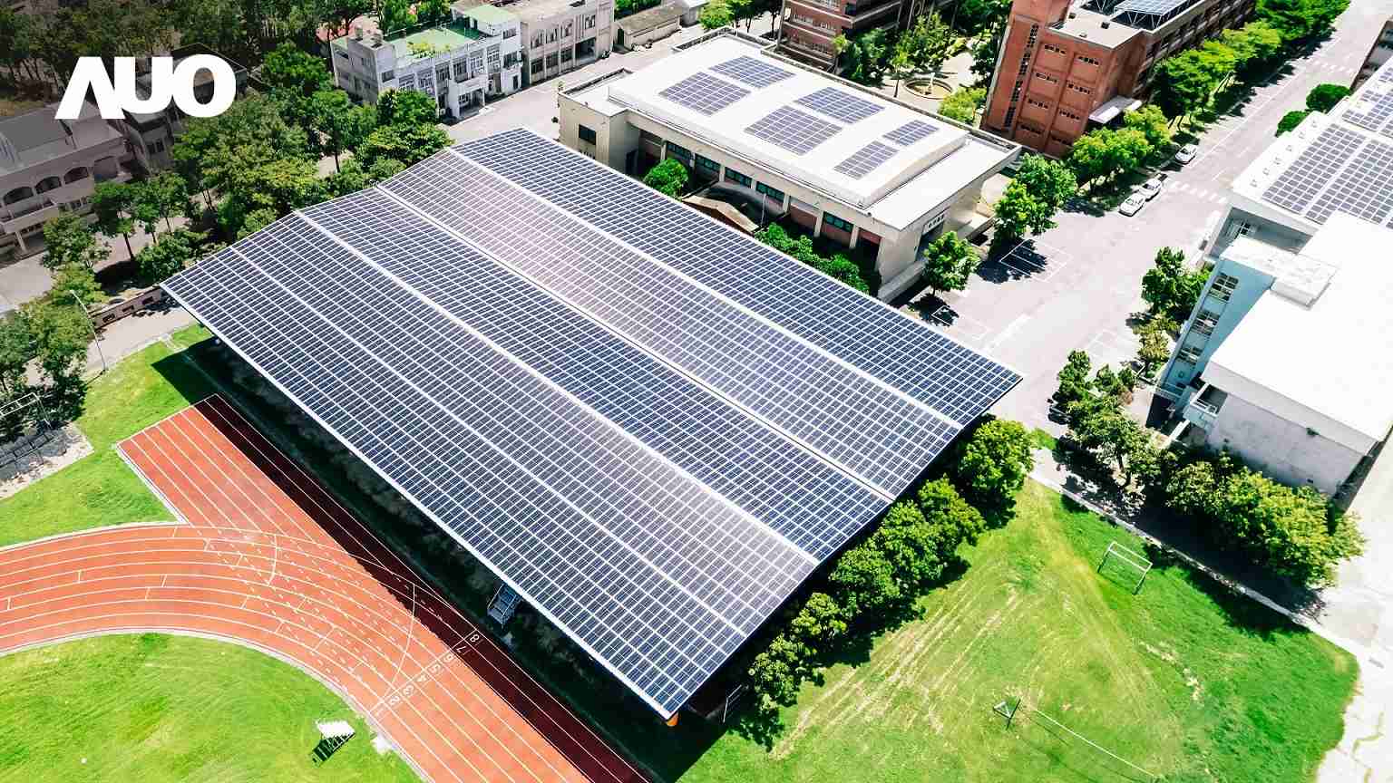 人生就是博SunSteel光电整合型浪板具备快速安装、、、、轻量化优势,,,可提升15%发电效能,,,通过国际IEC与台湾VPC认证安全、、防漏、、、、耐候标准